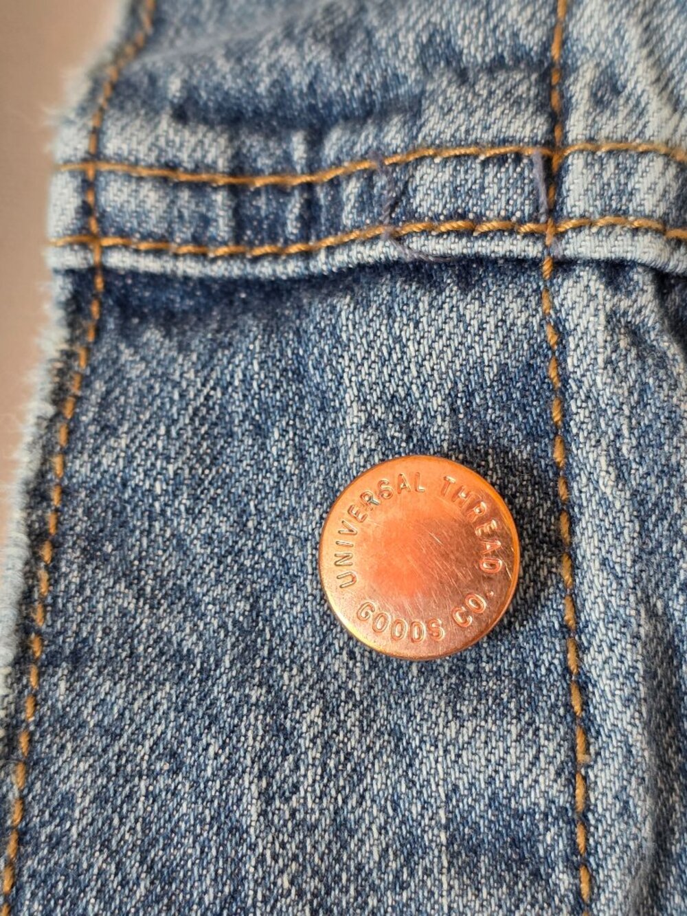 Universal Thread Denim Trucker Jacket - Picture 6 of 10